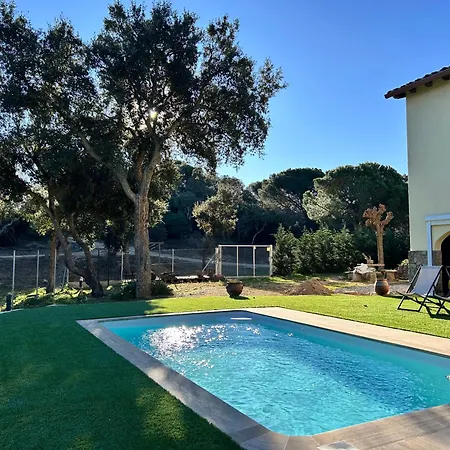 Ses Alzines Lodge